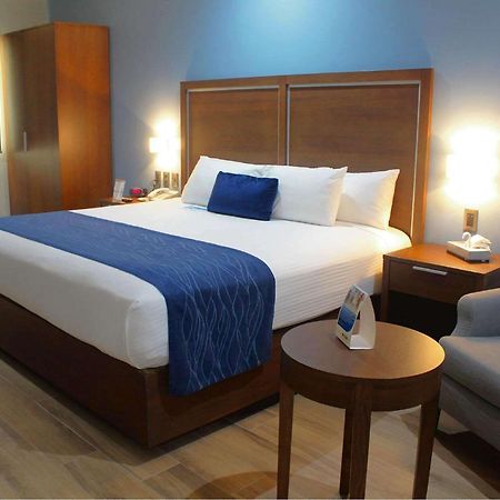 Comfort Inn Monterrey Norte San Nicolás de los Garzas Esterno foto