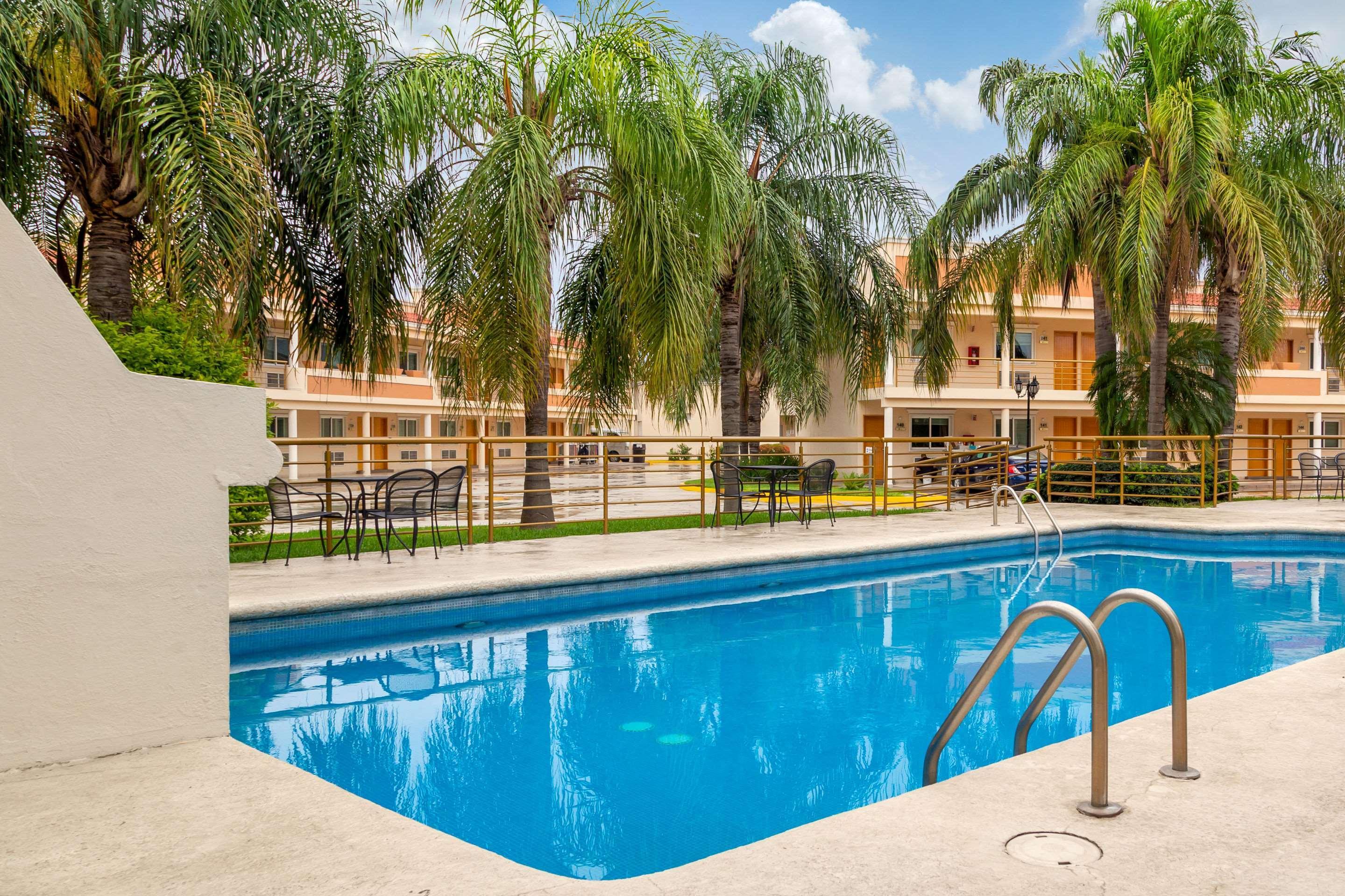 Comfort Inn Monterrey Norte San Nicolás de los Garzas Esterno foto