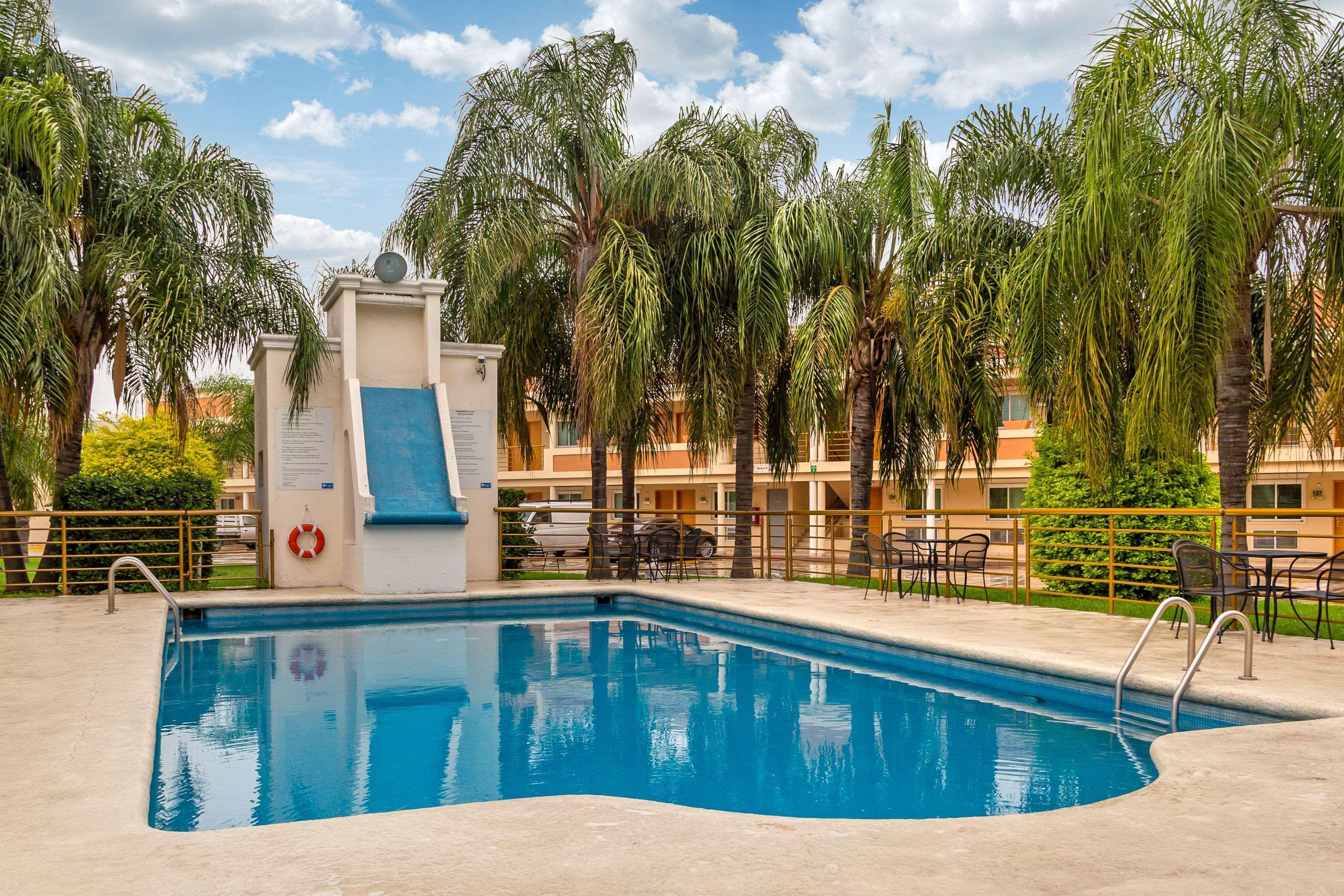 Comfort Inn Monterrey Norte San Nicolás de los Garzas Esterno foto