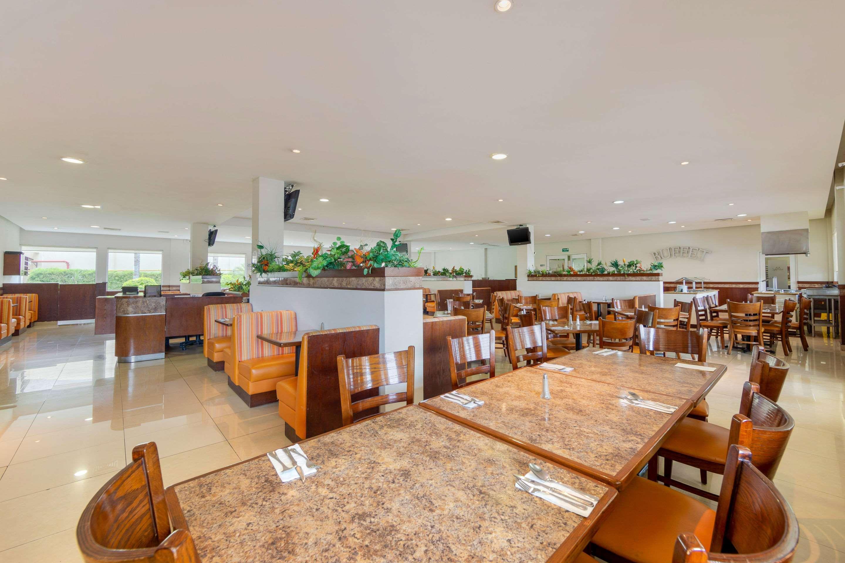 Comfort Inn Monterrey Norte San Nicolás de los Garzas Esterno foto