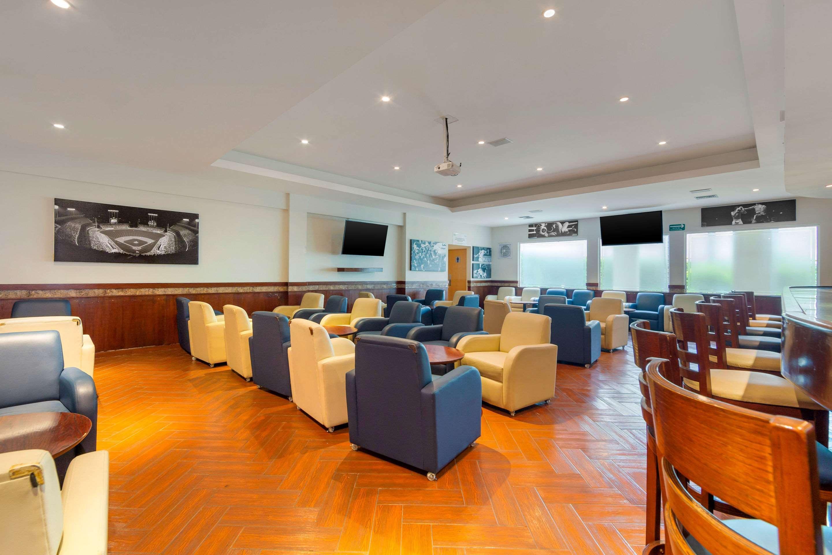 Comfort Inn Monterrey Norte San Nicolás de los Garzas Esterno foto